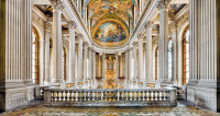 Versailles joue « The Crown » dans sa Chapelle Royale
