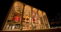 Le Metropolitan Opera de New York fermé jusqu'au Réveillon du Nouvel An