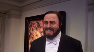 Luciano Pavarotti interprète un extrait d'Andréa Chenier