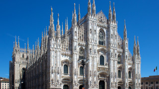 Requiem de Verdi à la Cathédrale (Dôme) de Milan en temps de confinement, en hommage aux victimes