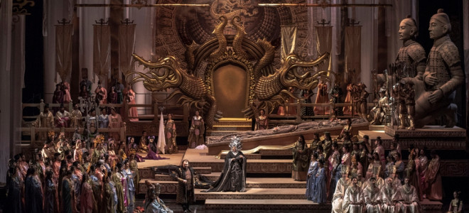 Turandot au Teatro Colón d’après Roberto Oswald ou l’empire de la tradition