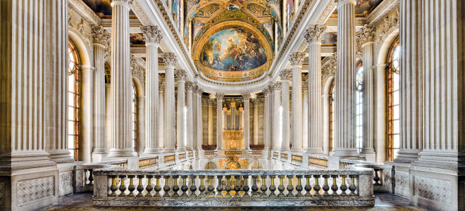 Versailles joue « The Crown » dans sa Chapelle Royale