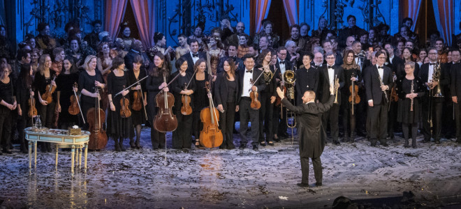 Le Metropolitan Opera s'accorde sur le fil avec son Orchestre