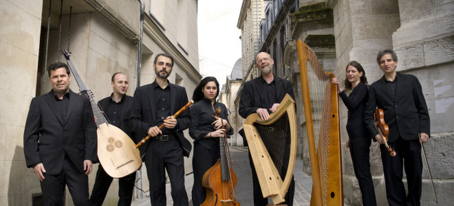 Cadence rondement menée par François Lazarevitch, Fiona McGown et Les Musiciens de Saint-Julien