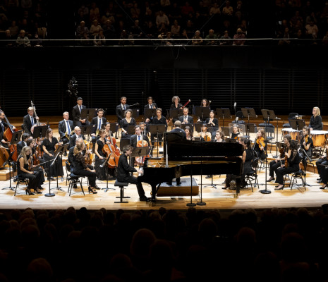 Paul Lewis & l'Orchestre de Chambre de Paris