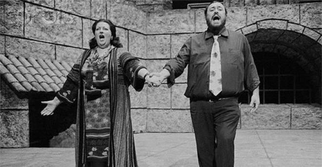 Montserrat Caballé & Luciano Pavarotti