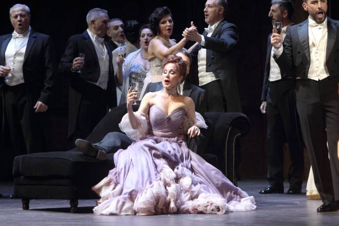 Laurence Janot - La Traviata par Renée Auphan