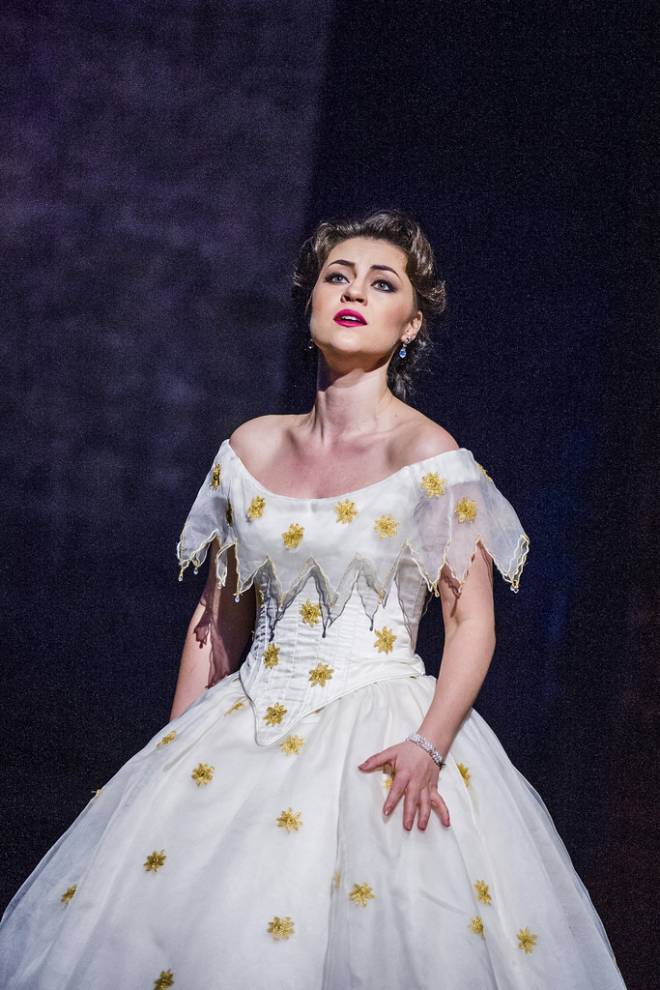 Venera Gimadieva - La Traviata par Richard Eyre