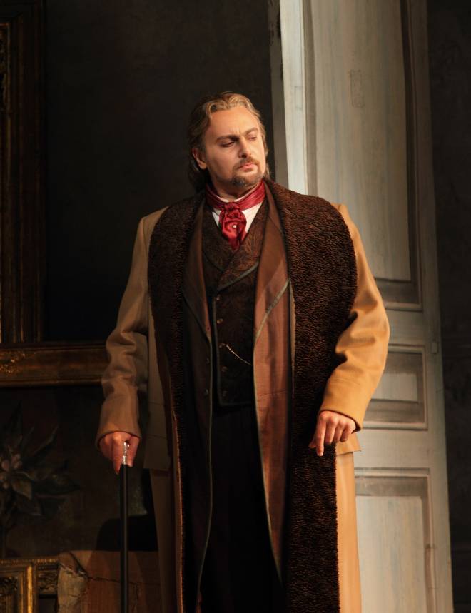 Igor Golovatenko - La Traviata par Richard Eyre