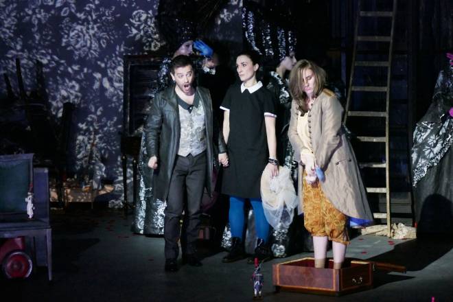 Mirco Palazzi, Anne-Catherine Gillet & Antoinette Dennefeld - Les Noces de Figaro par Vincent Boussard