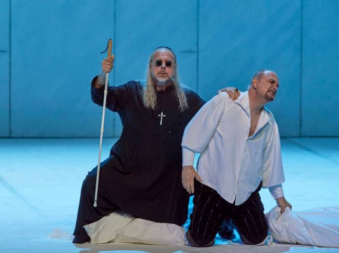 Roberto Scandiuzzi & Michele Pertusi - Don Carlos par Peter Konwitschny
