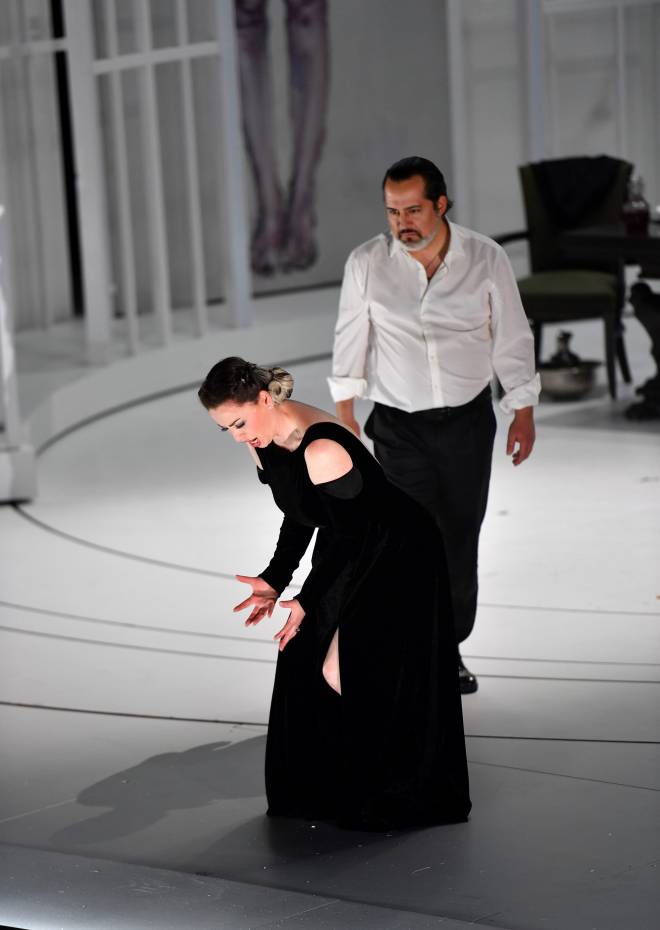 Ewa Vesin & Marco Caria - Tosca par Rafael Villalobos