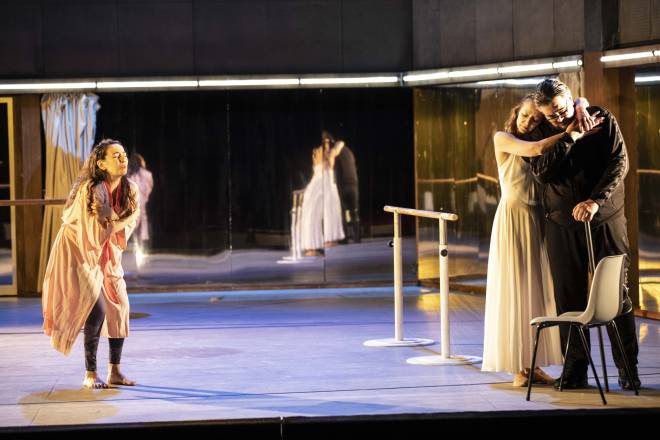 Rosa Feola, Agnès Letestu & Pene Pati - Rigoletto par Richard Brunel