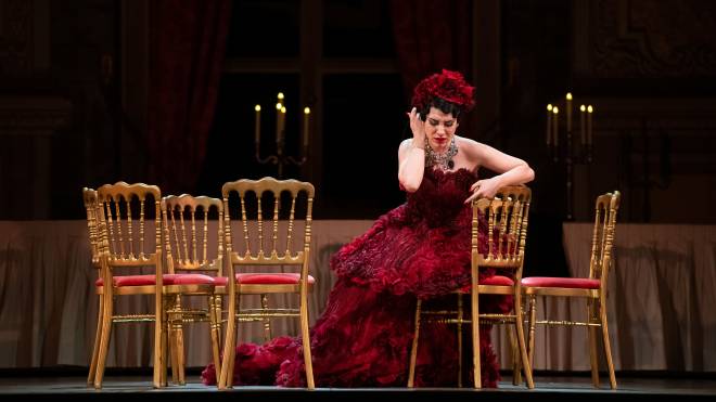 Claudia Pavone - La Traviata par Pierre Rambert