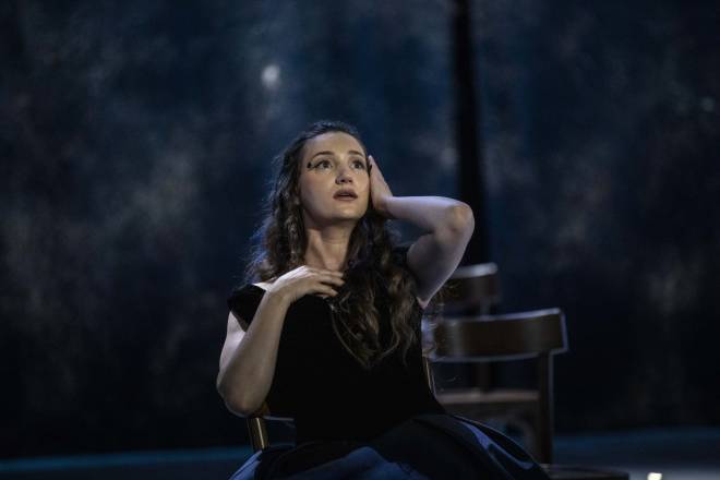 Enkeleda Kamani - La Traviata par Jean-François Sivadier