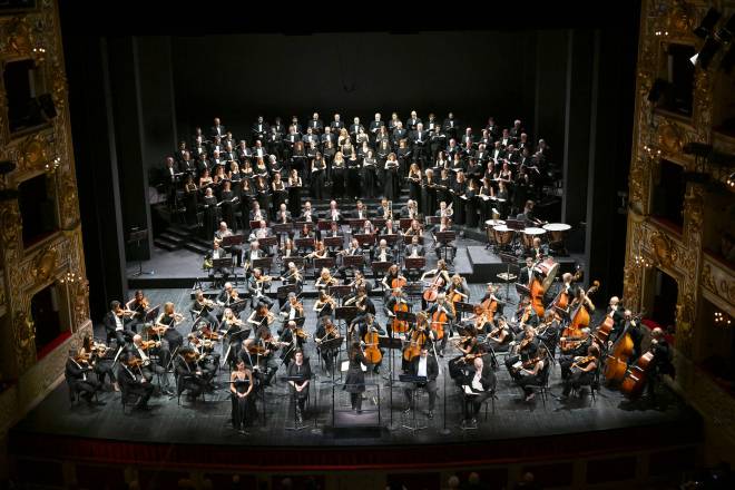 Orchestre du Théâtre Communal de Bologne, Chœur du Théâtre Communal de Bologne et Chœur du Théâtre Royal de Parme