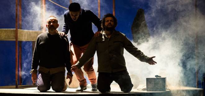 Paul-Alexandre Dubois, Nathanaël Kahn et Christophe Crapez dans The Lighthouse par Alain Patiès
