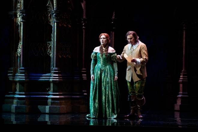 Nadine Koutcher (Lucia), Vitaliy Bilyy (Enrico) - Lucia di Lammermoor par Nicolas Joel