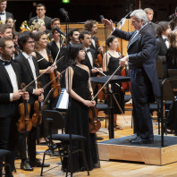 Michael Schønwandt et l'Orchestre Français des Jeunes