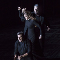 Carè, Zhidkova et Christoyanis dans Don Carlo
