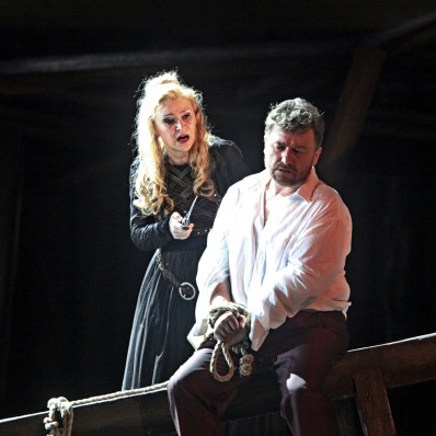 Ruxandra Donose et Marc Laho dans Norma