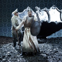 Alexey Tikhomirov dans Le Coq d'Or par Laurent Pelly