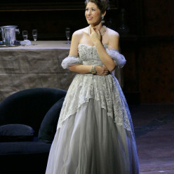 Nicole Car - La Traviata par Renée Auphan