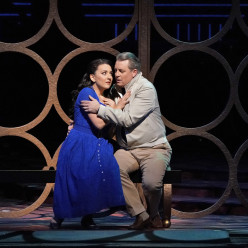 Rosa Feola & Matthew Polenzani - Rigoletto par Michael Mayer