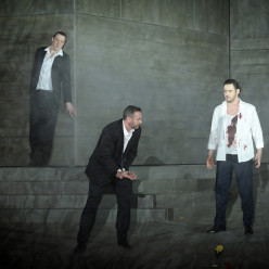 Krzysztof Bączyk, Christian Van Horn & Alexander Tsymbalyuk - Don Giovanni par Ivo van Hove