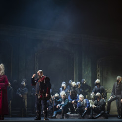 Patrick Bolleire & Sebastian Catana - Rigoletto par John Turturro