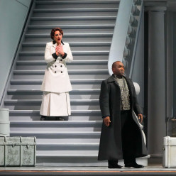 Daniela Mack & Lawrence Brownlee - Otello par Emilio Sagi