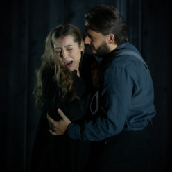 Erika Beretti et Raffaele Abete dans Stiffelio par Bruno Ravella