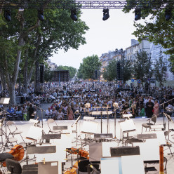 public - Cours Mirabeau à Aix-en-Provence