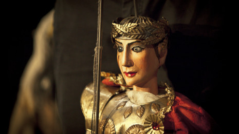 Caligula : folie et marionnettes (vidéo intégrale)